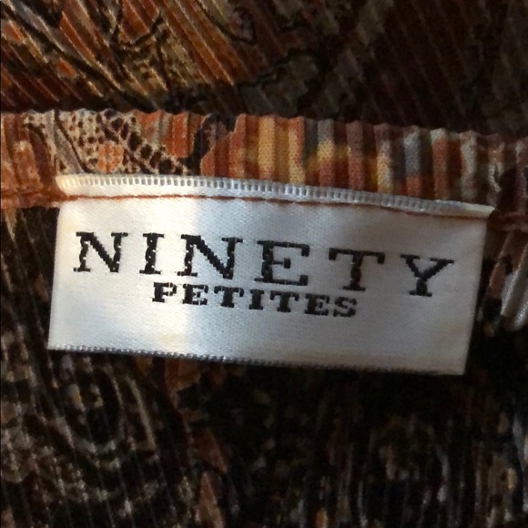 LBlouse - Picture 3 of 3